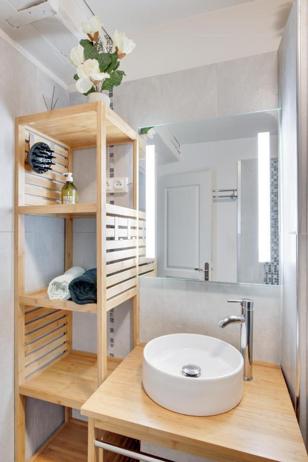 Apartament Le Grand Mirebeau - Parking Prive Bourges Zewnętrze zdjęcie