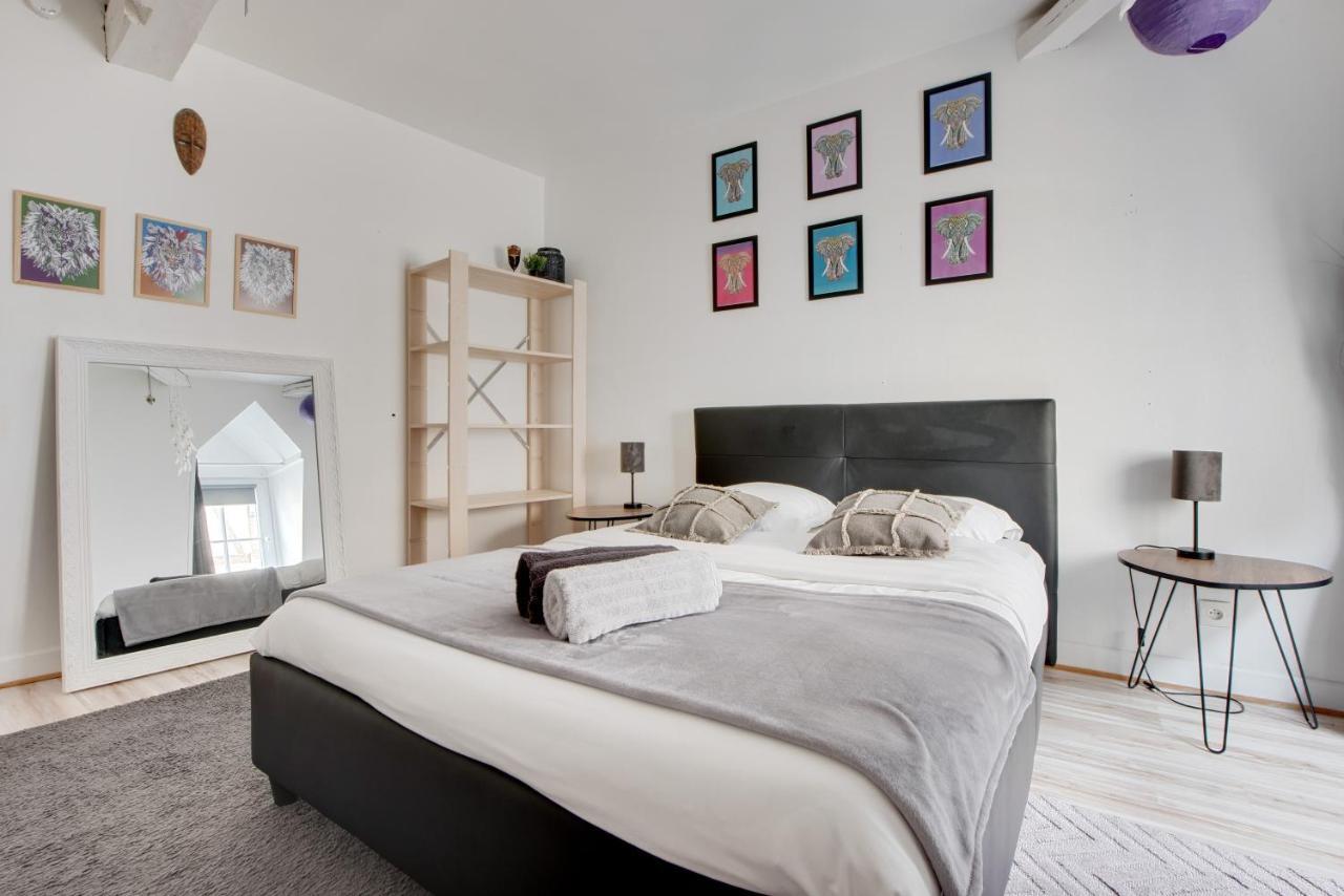 Apartament Le Grand Mirebeau - Parking Prive Bourges Zewnętrze zdjęcie